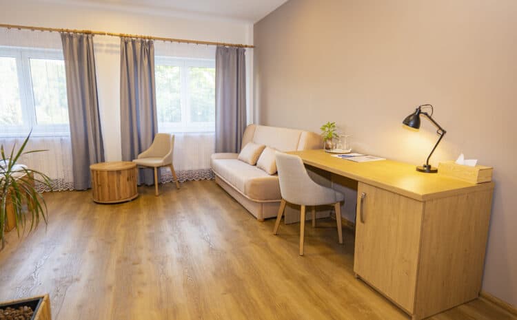 Double room | seating area | writing desk | Harmony Javorník